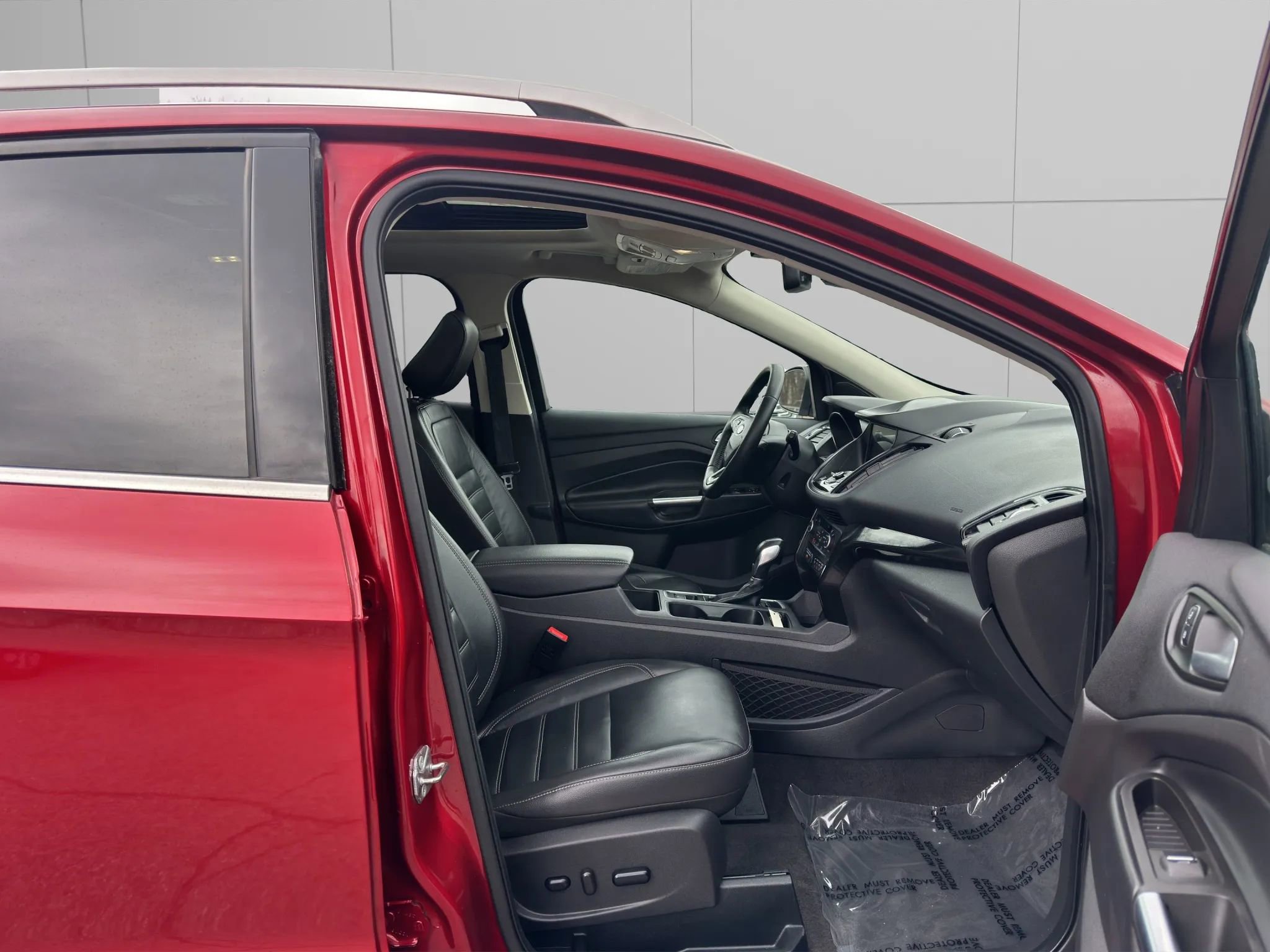 Used 2019 Ford Escape Titanium AWD/4WD image 12