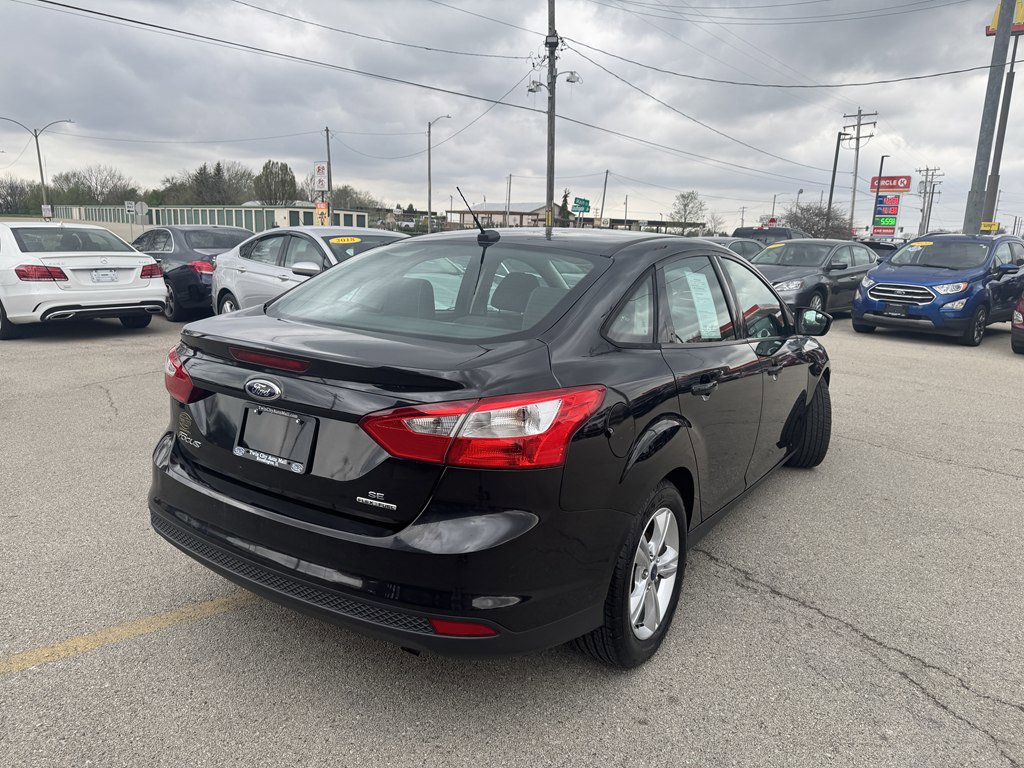 Used 2014 Ford Focus SE w/ SE Winter Package FWD image 7