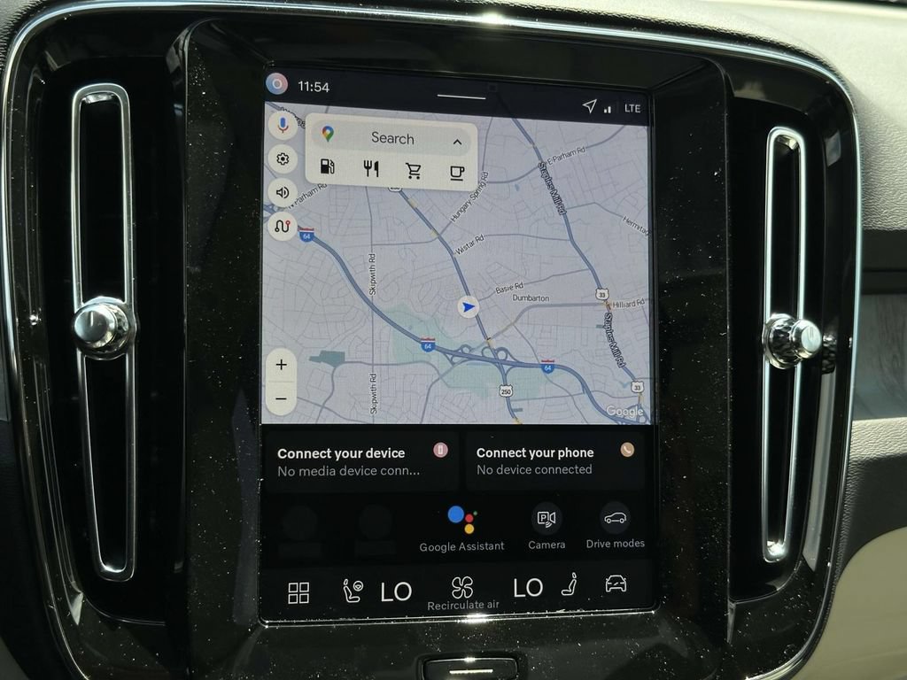 New 2026 Volvo XC40 B4 Plus w/ Protection Package Premier FWD image 3