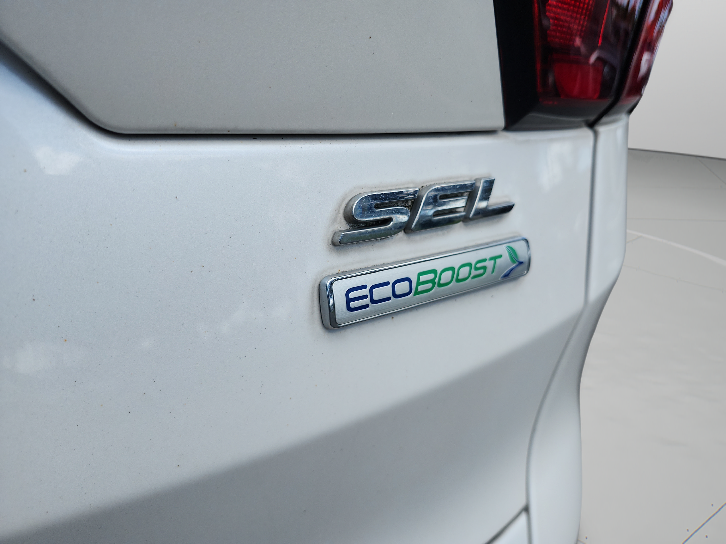 Used 2019 Ford Escape SEL FWD image 29