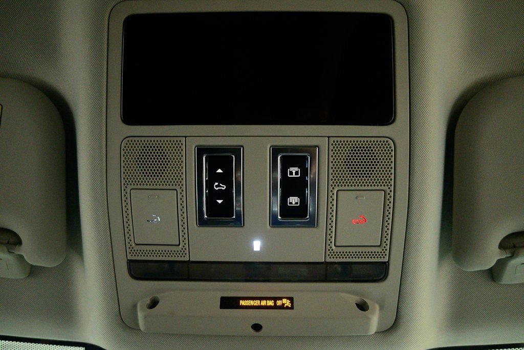 Used 2023 Jaguar F-PACE S image 18