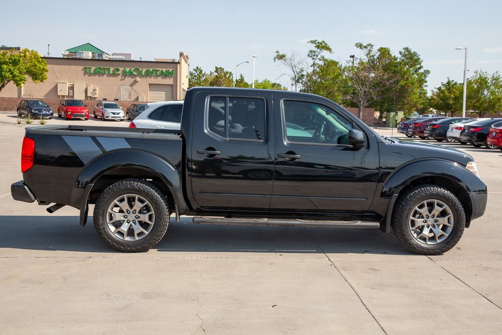 Used 2021 Nissan Frontier SV image 4