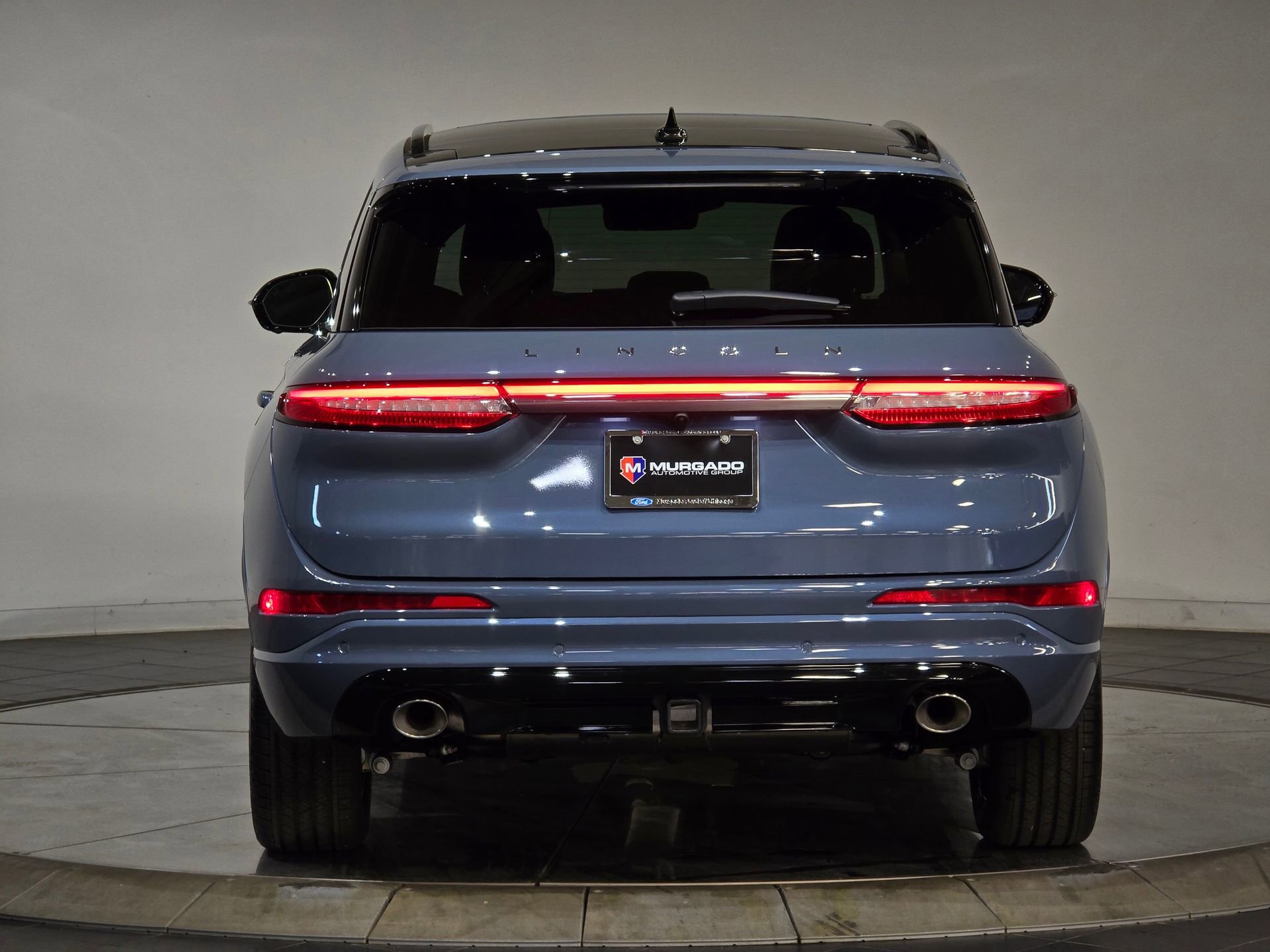 New 2025 Lincoln Corsair Reserve w/ Equipment Group 202A image 5