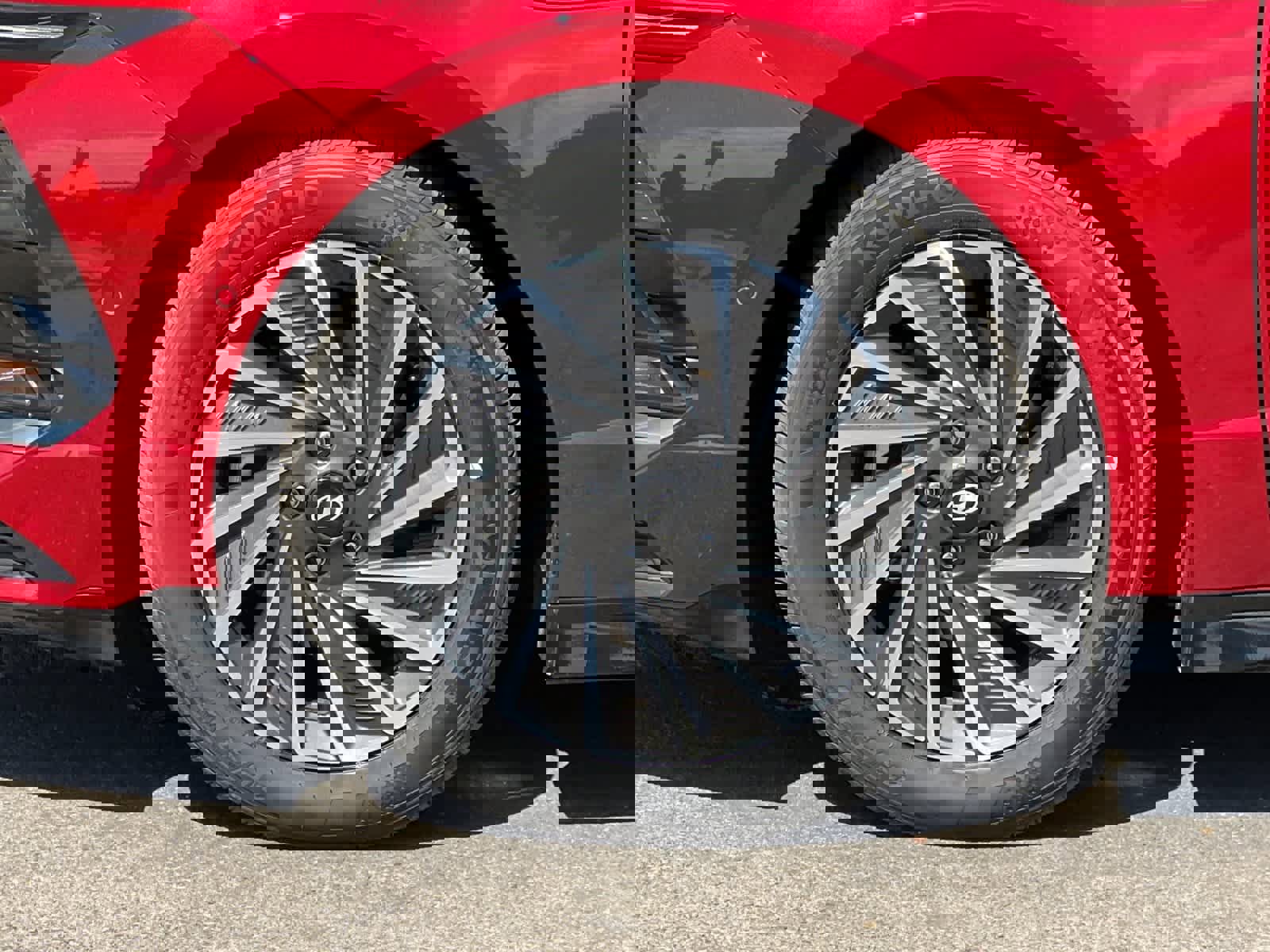 New 2025 Hyundai Sonata Limited image 25