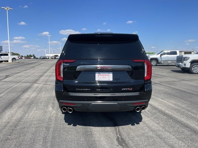 Used 2023 GMC Yukon AT4 w/ AT4 Premium Package image 6