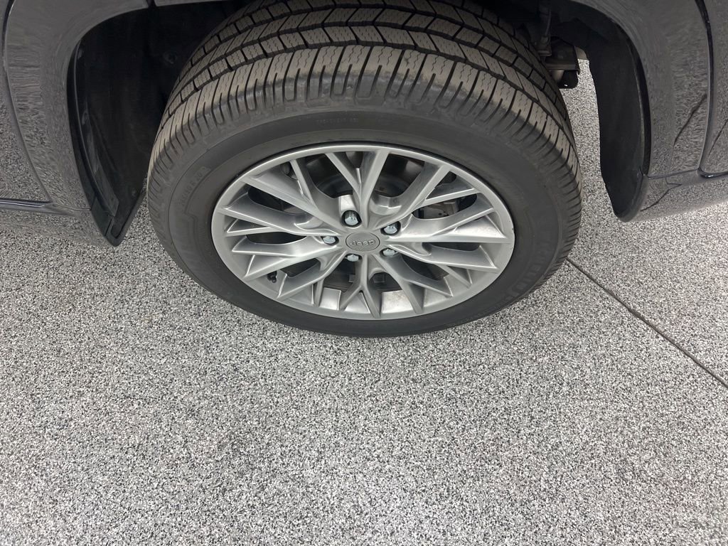 Used 2022 Jeep Grand Cherokee Summit w/ Adv Protech Group IV image 8