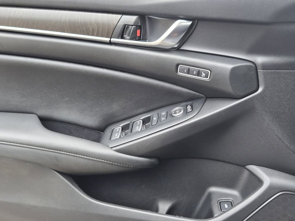 Used 2021 Honda Accord EX-L image 28