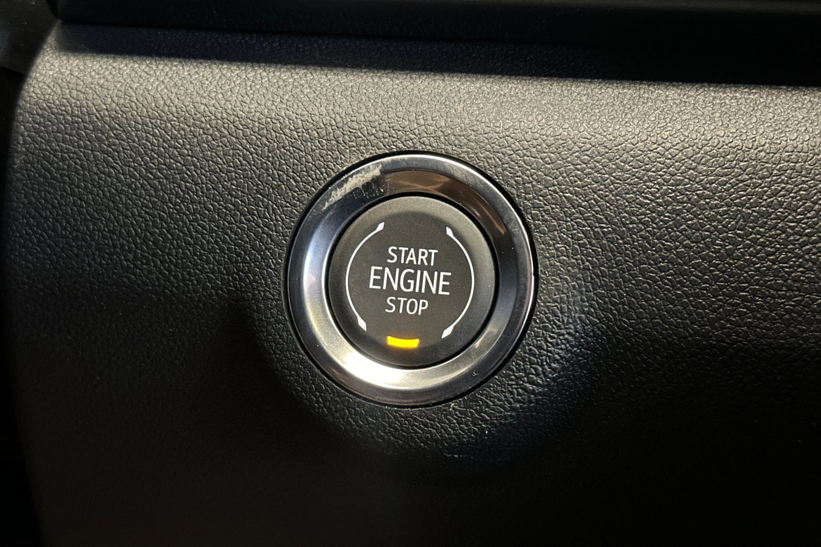 New 2026 GMC Terrain AT4 w/ Convenience Package III image 24