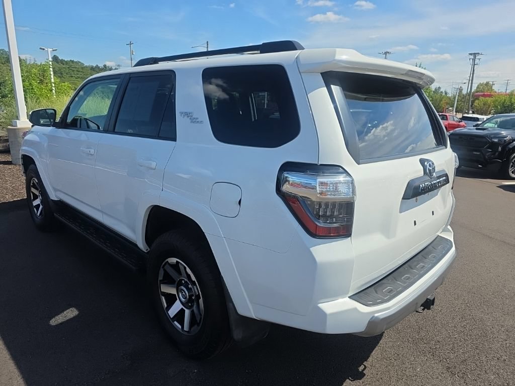 Used 2021 Toyota 4Runner TRD Off-Road Premium w/ Moonroof Package AWD/4WD image 4