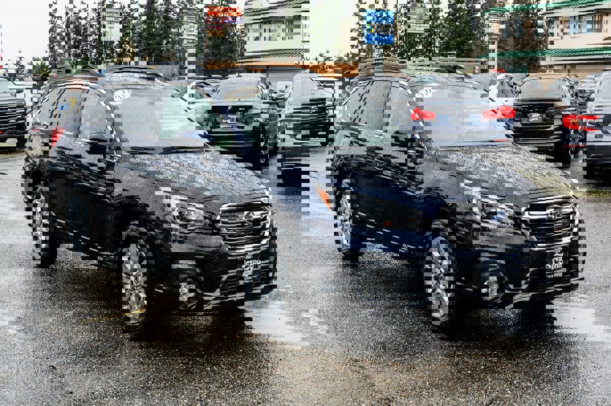 Used 2018 Subaru Outback 2.5i Premium image 6