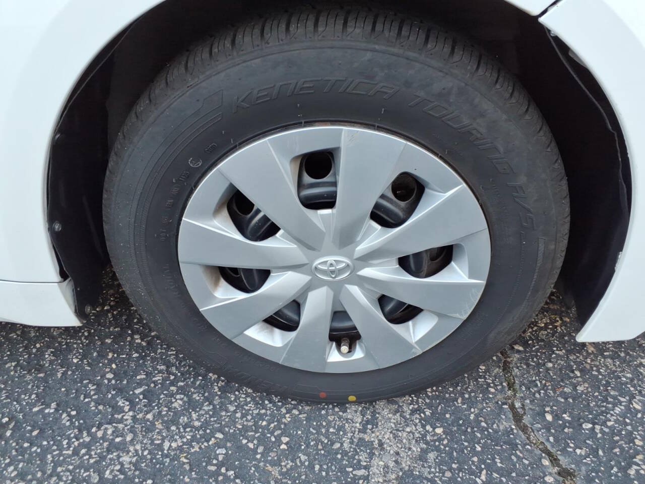 Used 2020 Toyota Corolla L FWD image 10