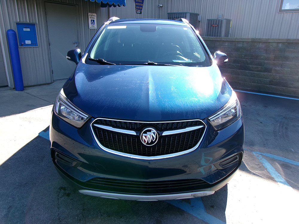 Used 2019 Buick Encore Preferred FWD image 2