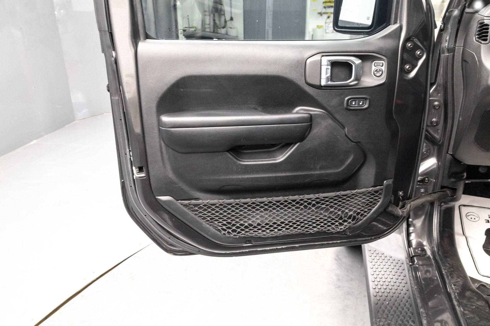 Used 2021 Jeep Wrangler Unlimited Sport image 30