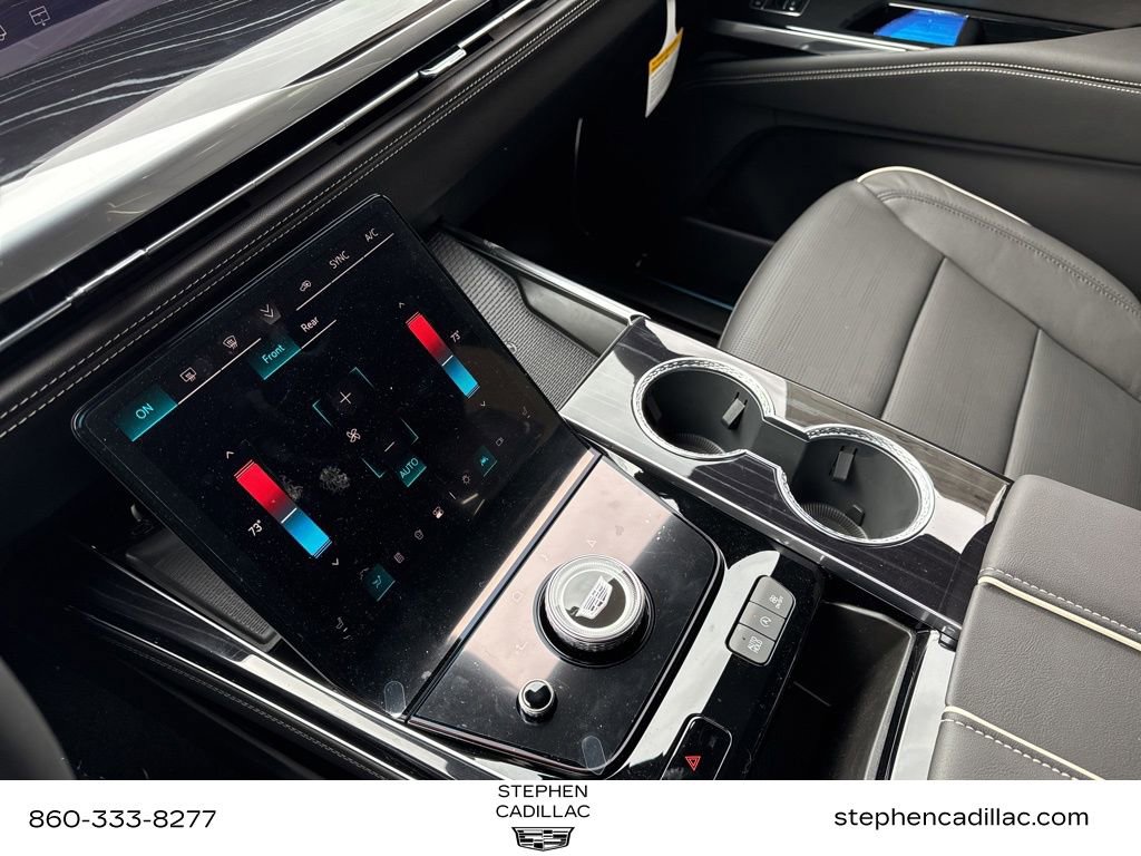 New 2026 Cadillac Escalade Sport w/ LPO, ONYX Package AWD/4WD image 23