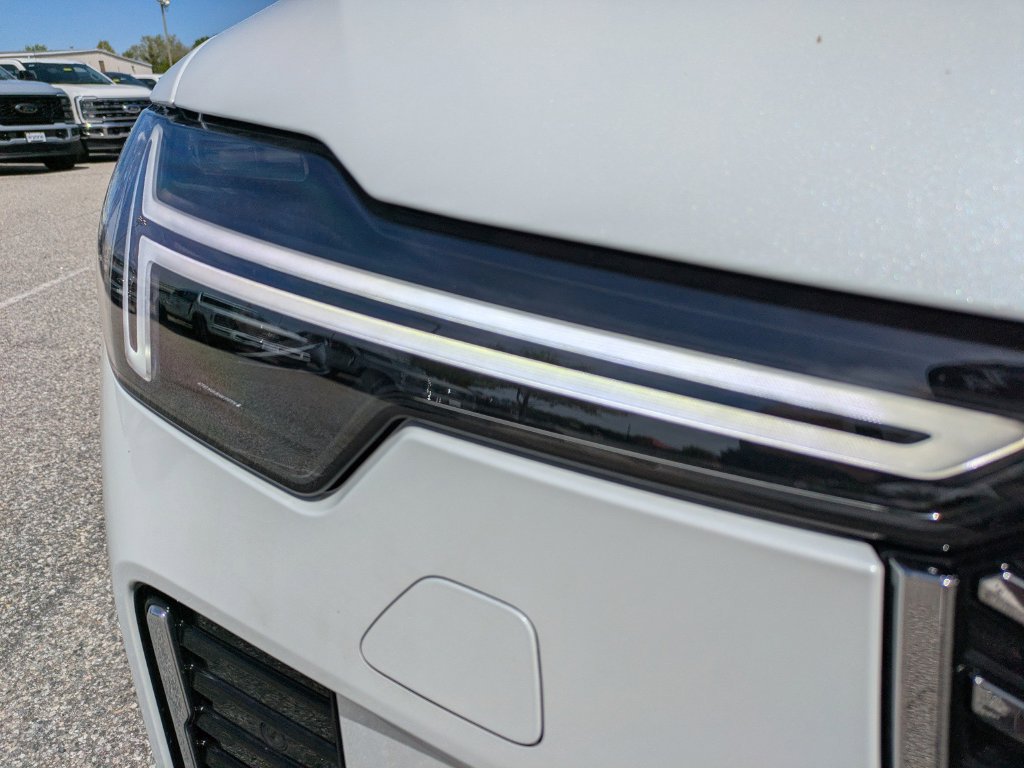 New 2026 Volvo XC90 B5 Core AWD/4WD image 10