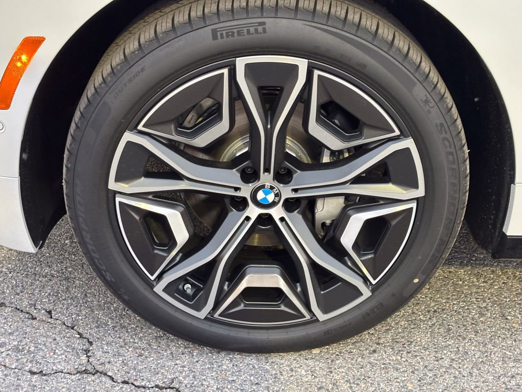 Used 2026 BMW iX xDrive45 image 9