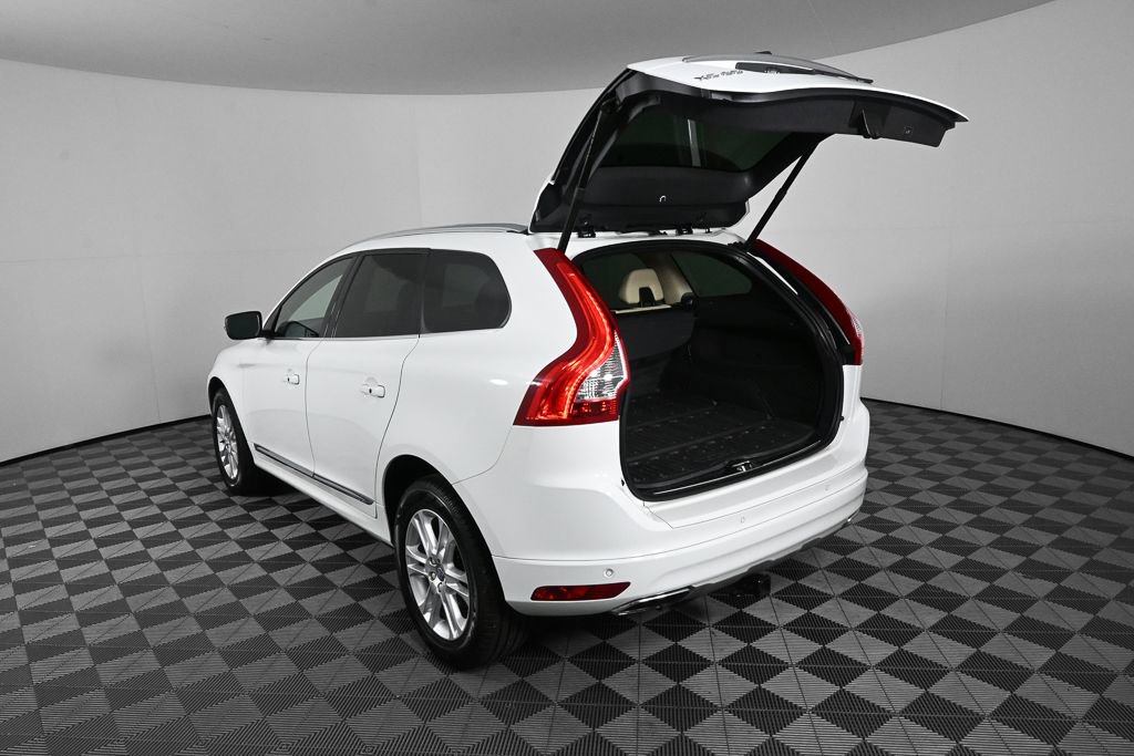Used 2016 Volvo XC60 T5 Premier w/ Proximity Package FWD image 29
