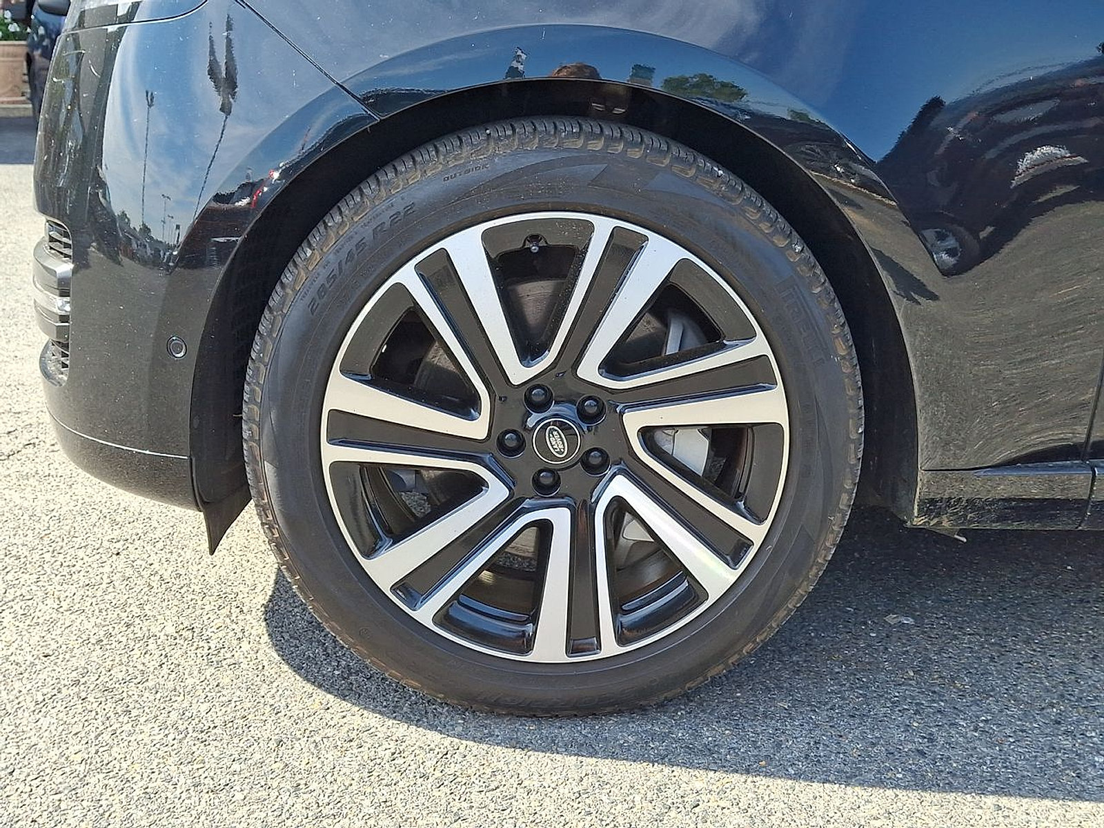 Certified 2023 Land Rover Range Rover SE AWD/4WD image 16