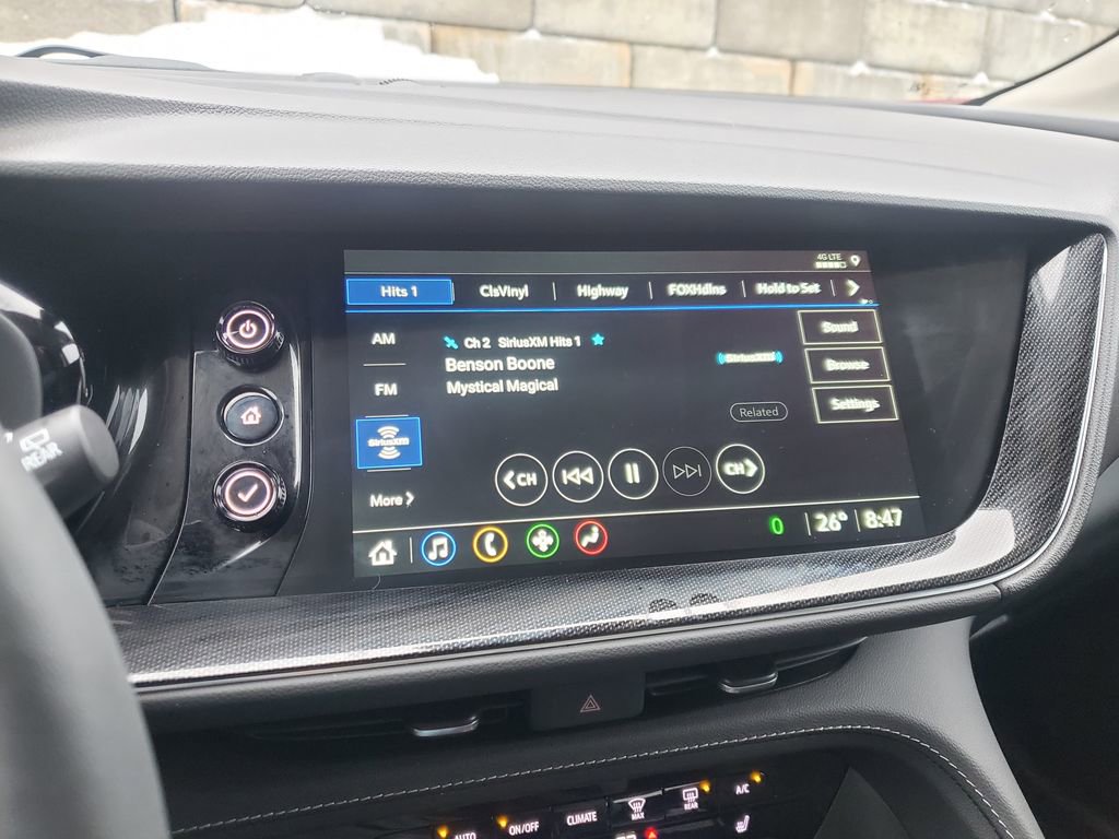 Used 2023 Buick Envision Preferred image 29