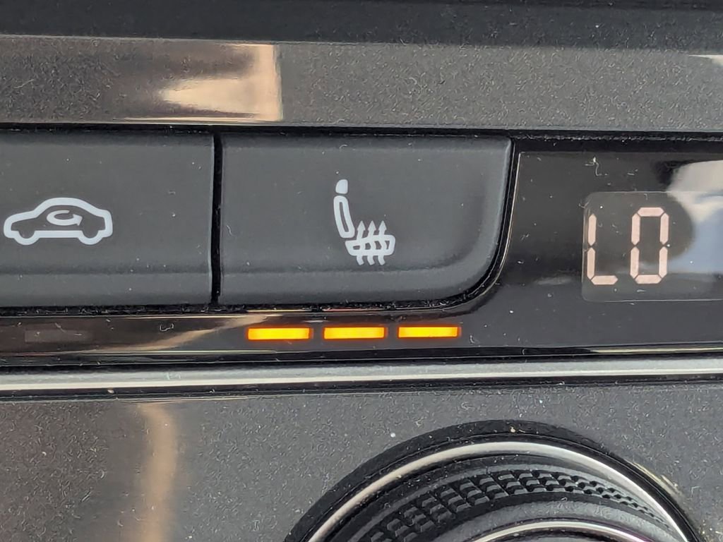 Used 2019 Volkswagen Tiguan SEL image 11