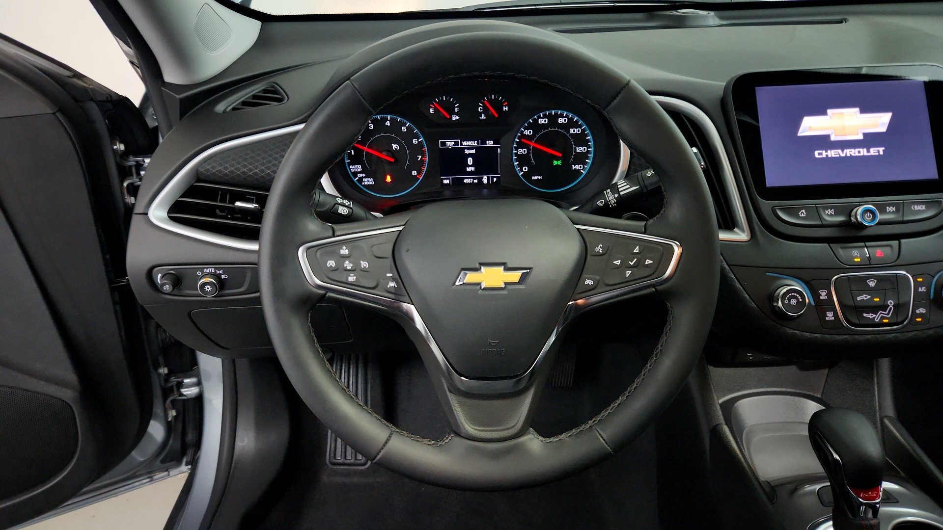 Used 2023 Chevrolet Malibu RS FWD image 19