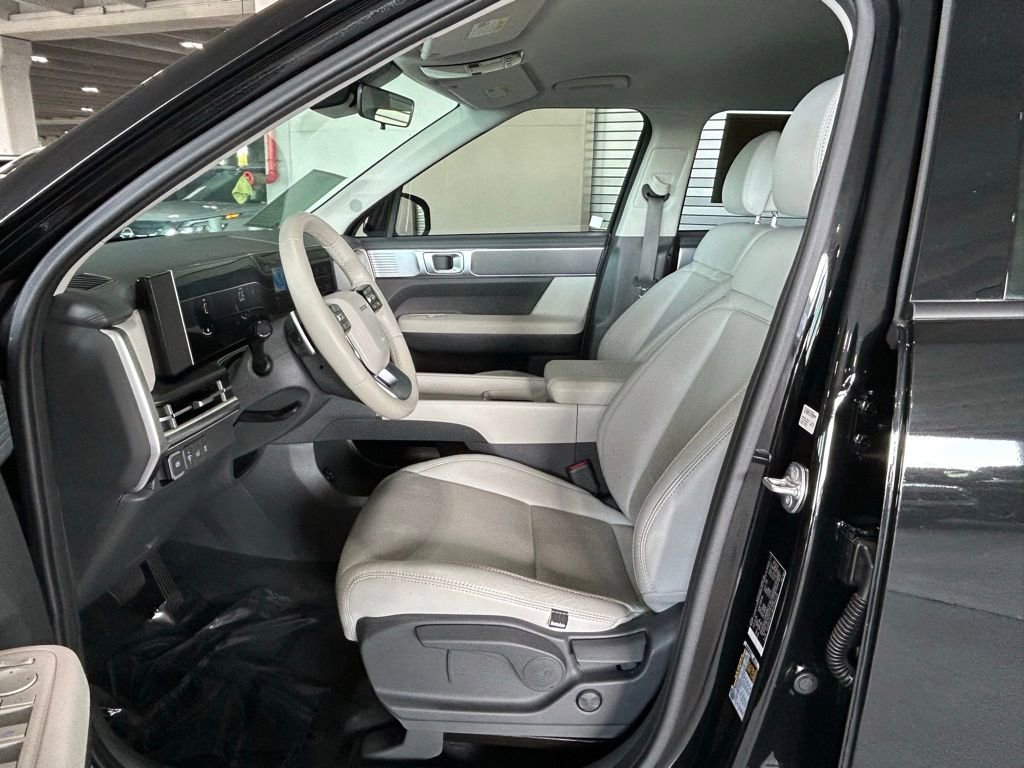 Used 2025 Hyundai Santa Fe SE image 6