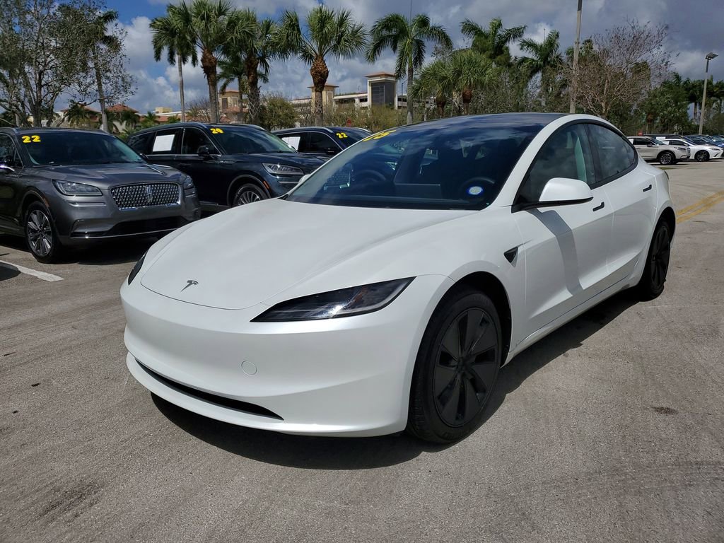 Used 2025 Tesla Model 3 Long Range image 2