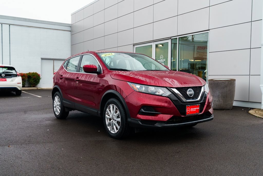 Used 2021 Nissan Rogue Sport S image 28