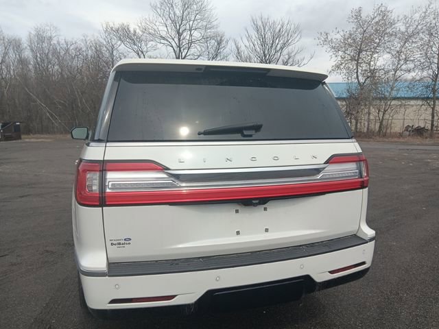Used 2020 Lincoln Navigator Reserve image 9