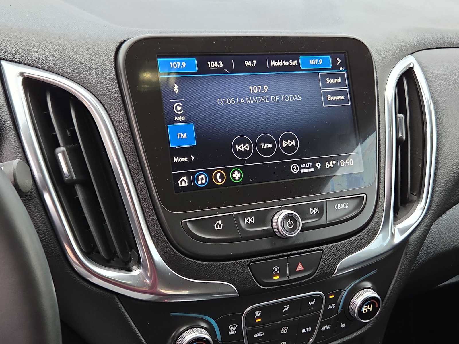 Used 2024 Chevrolet Equinox LT FWD image 24
