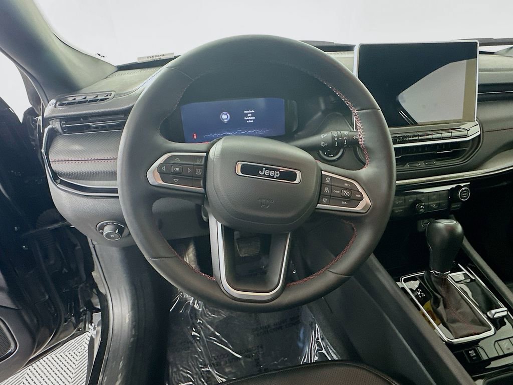 Certified 2025 Jeep Compass Trailhawk w/ Trailhawk Elite Group image 19