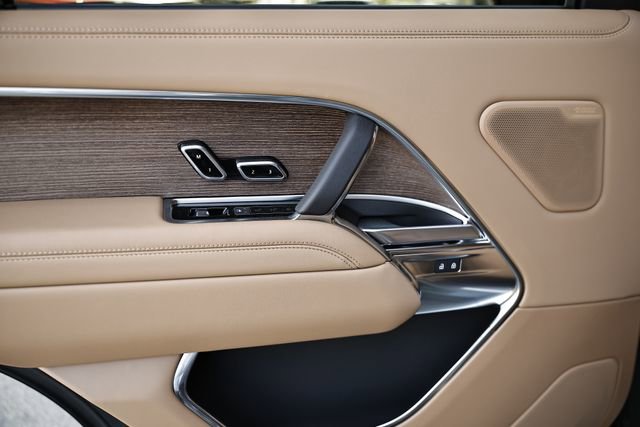 New 2026 Land Rover Range Rover Long Wheelbase SE image 27