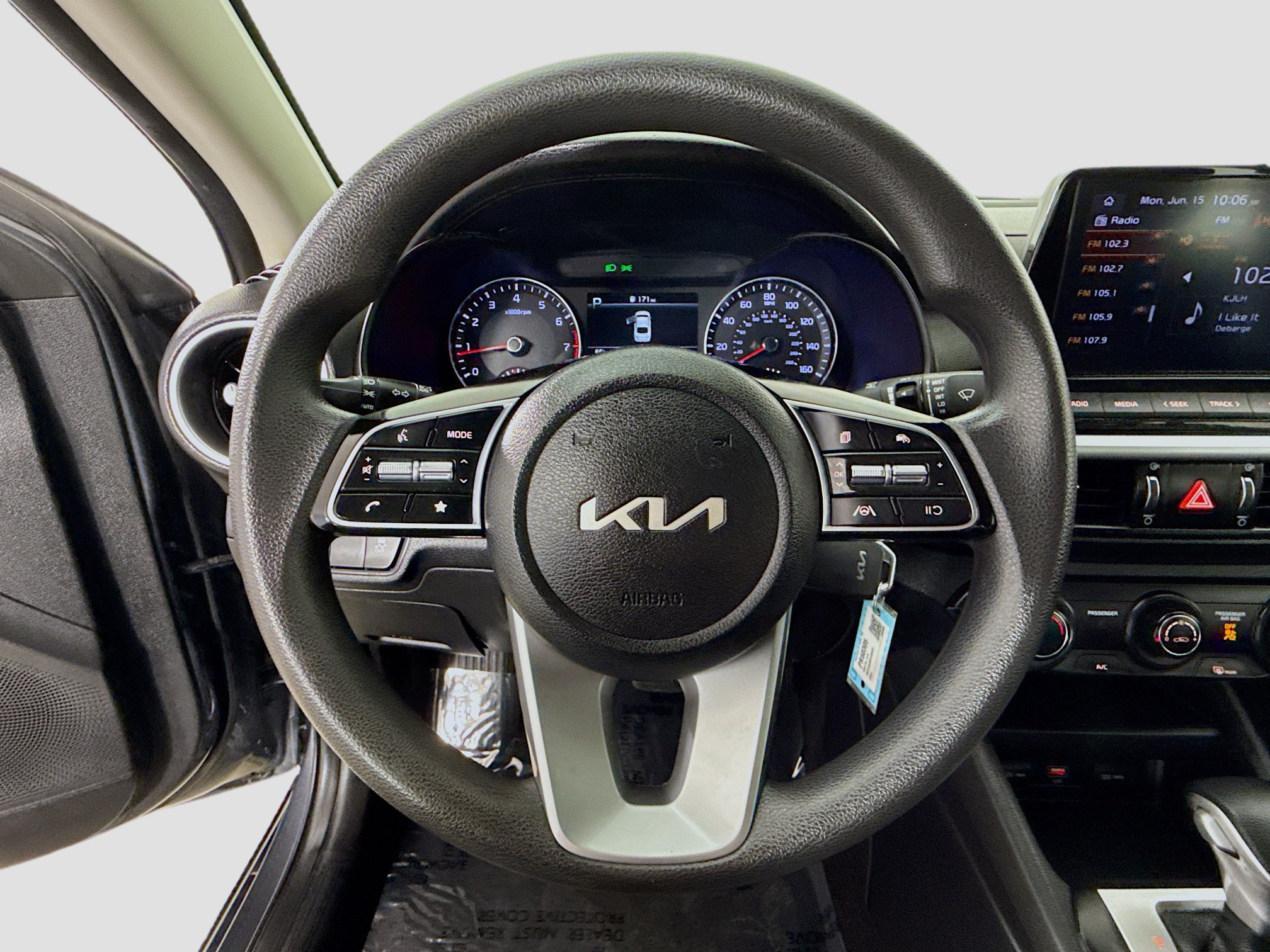 Used 2023 Kia Forte LXS FWD image 11