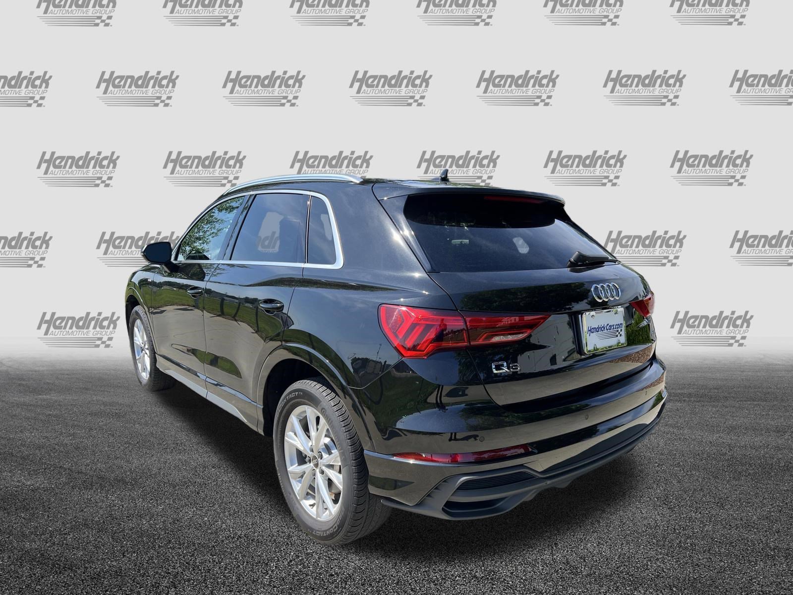 Used 2023 Audi Q3 2.0T Premium Plus w/ Premium Plus Package AWD/4WD image 7