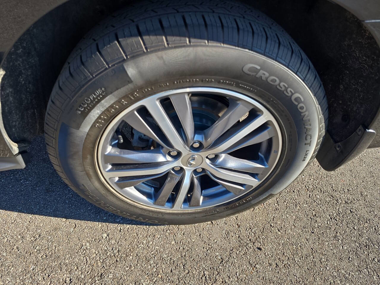 Used 2019 INFINITI QX60 Luxe w/ Essential Package image 16