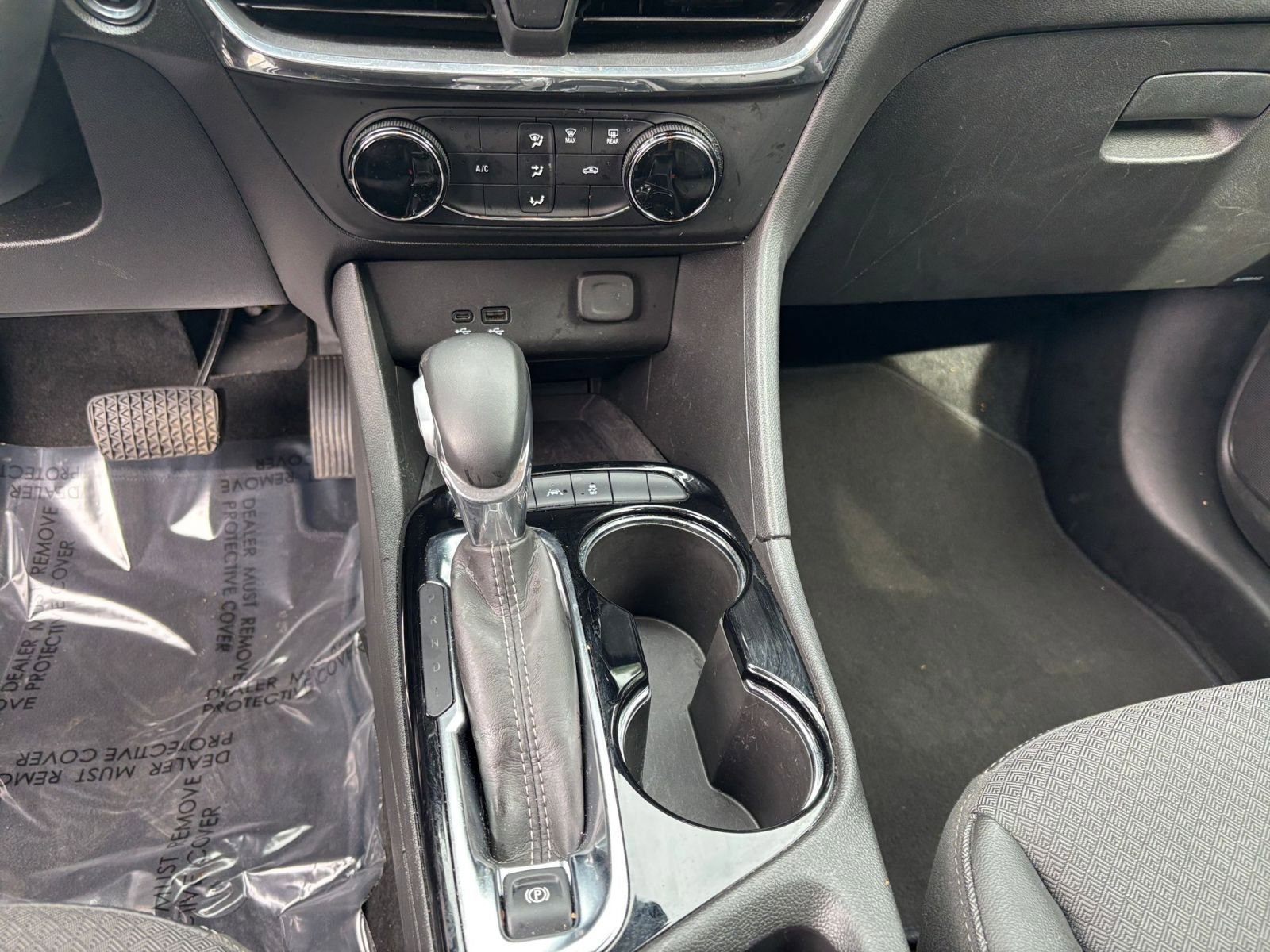 Used 2025 Buick Encore GX Preferred AWD/4WD image 40