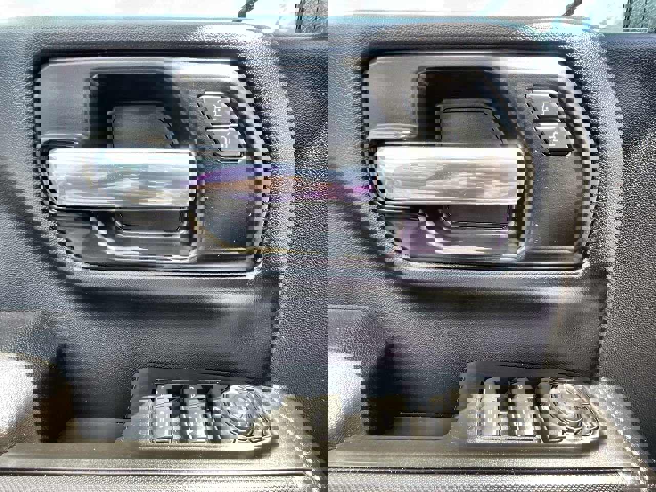 New 2025 Chevrolet Silverado 1500 Custom image 23