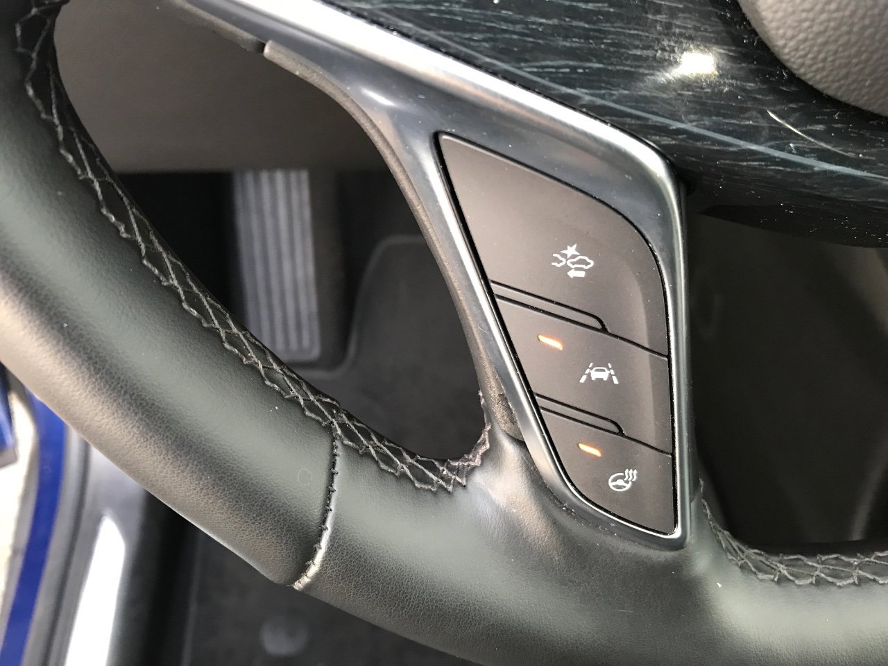 Certified 2025 Cadillac XT5 Premium Luxury image 20