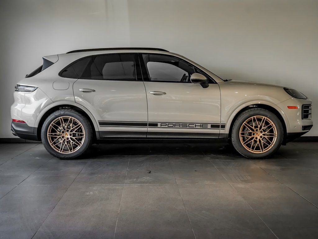New 2026 Porsche Cayenne AWD/4WD image 8