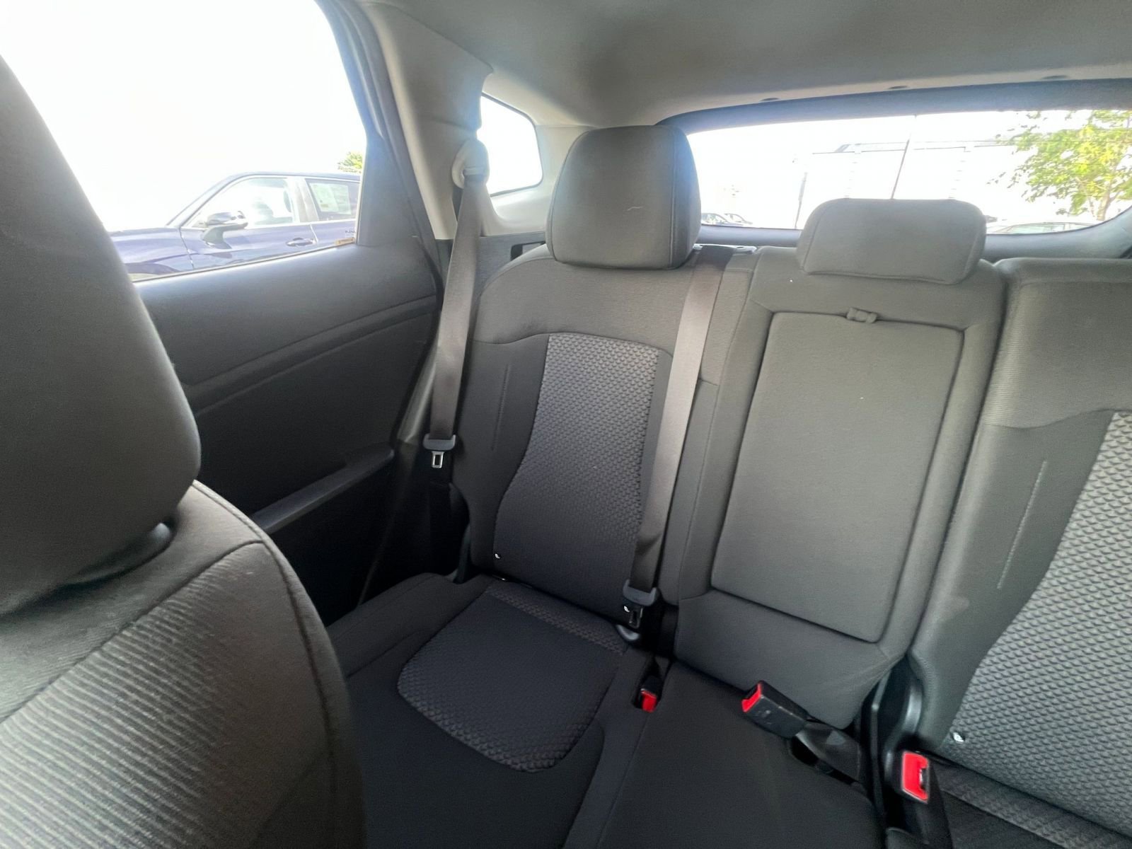 Used 2025 Kia Sportage LX FWD image 39