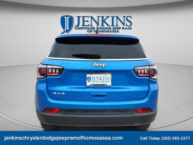 Used 2024 Jeep Compass Sport image 4