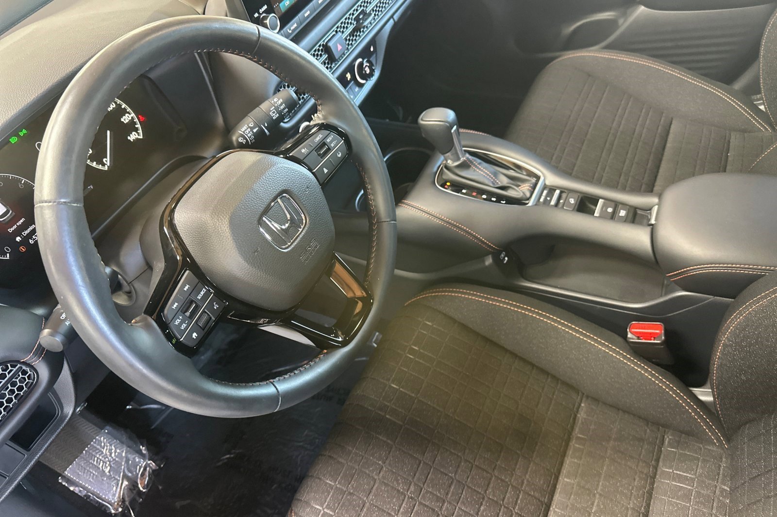 Used 2024 Honda HR-V Sport image 4