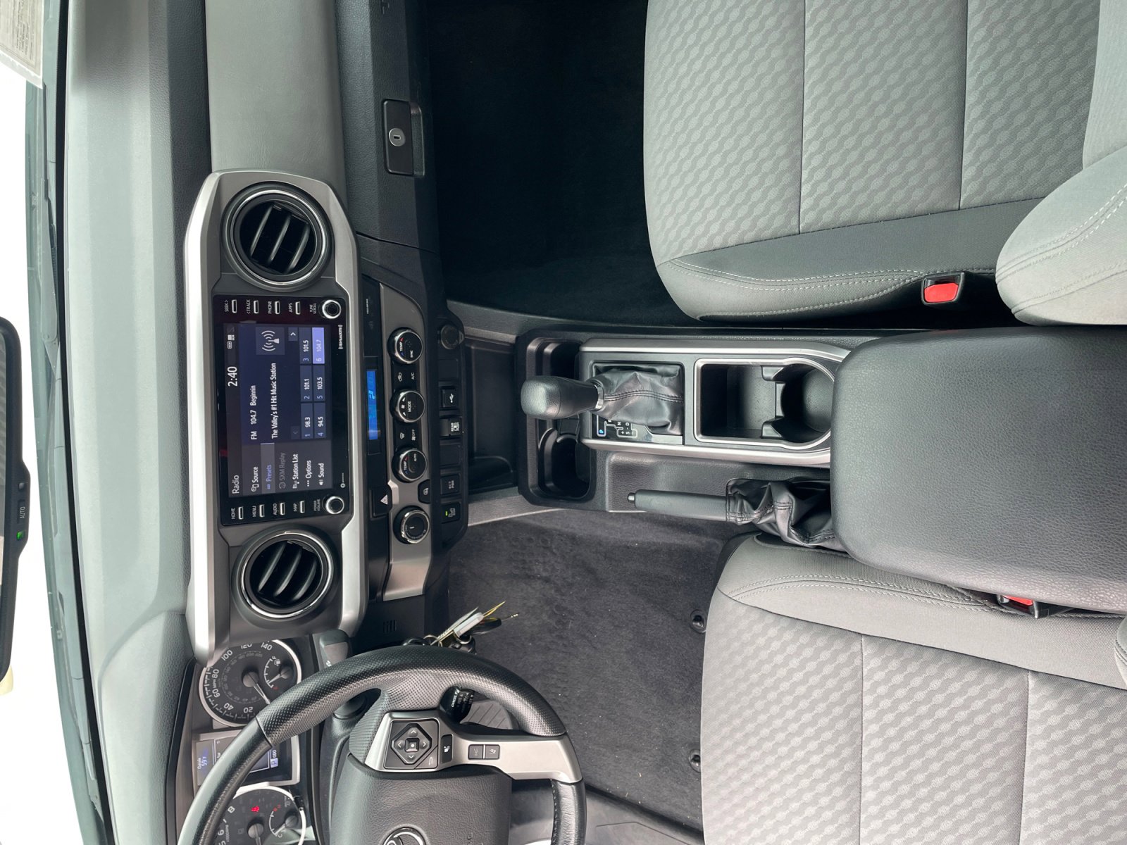 Certified 2022 Toyota Tacoma SR5 w/ Technology Package image 15