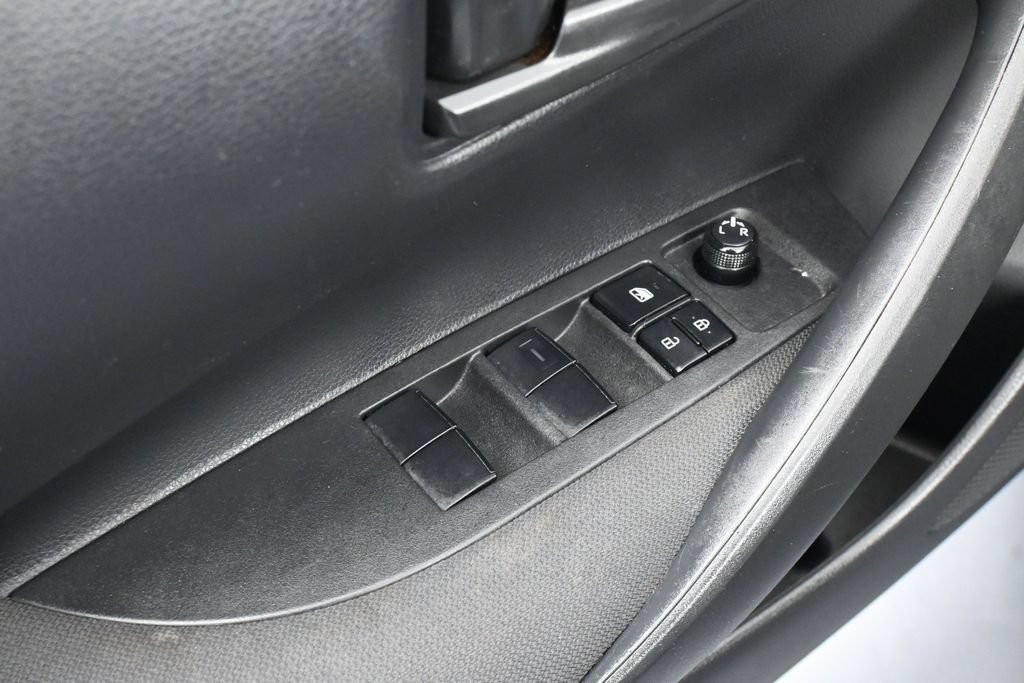 Used 2022 Toyota Corolla LE FWD image 14