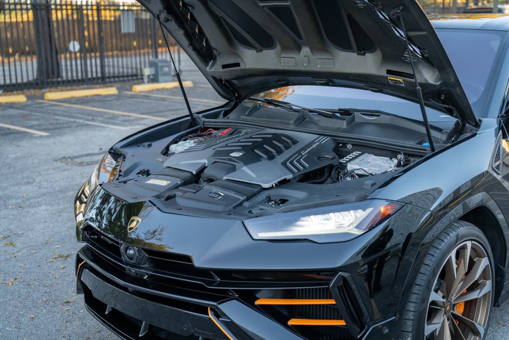 Used 2024 Lamborghini Urus S image 40