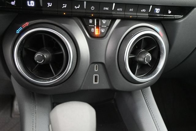 Used 2021 Chevrolet Blazer LT w/ LPO, Floor Liner Package FWD image 11