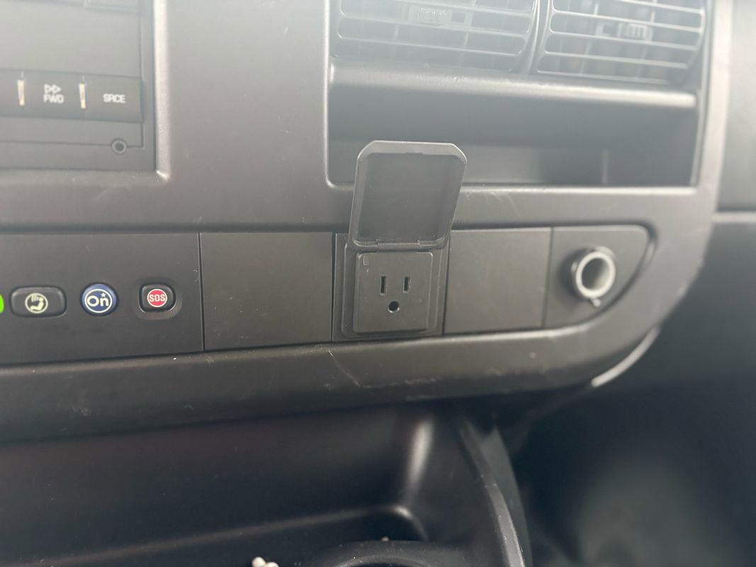 Used 2019 Chevrolet Express 3500 Extended w/ Driver Convenience Package RWD image 17