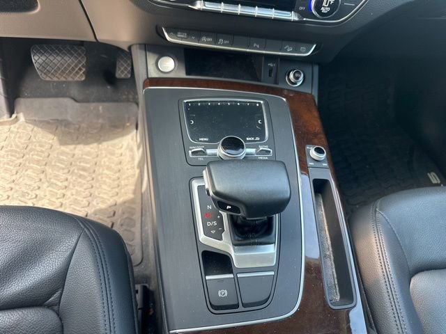 Used 2018 Audi Q5 2.0T Premium Plus w/ Premium Plus Package AWD/4WD image 16