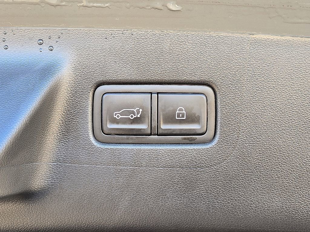 Used 2025 Hyundai Santa Fe SEL image 12