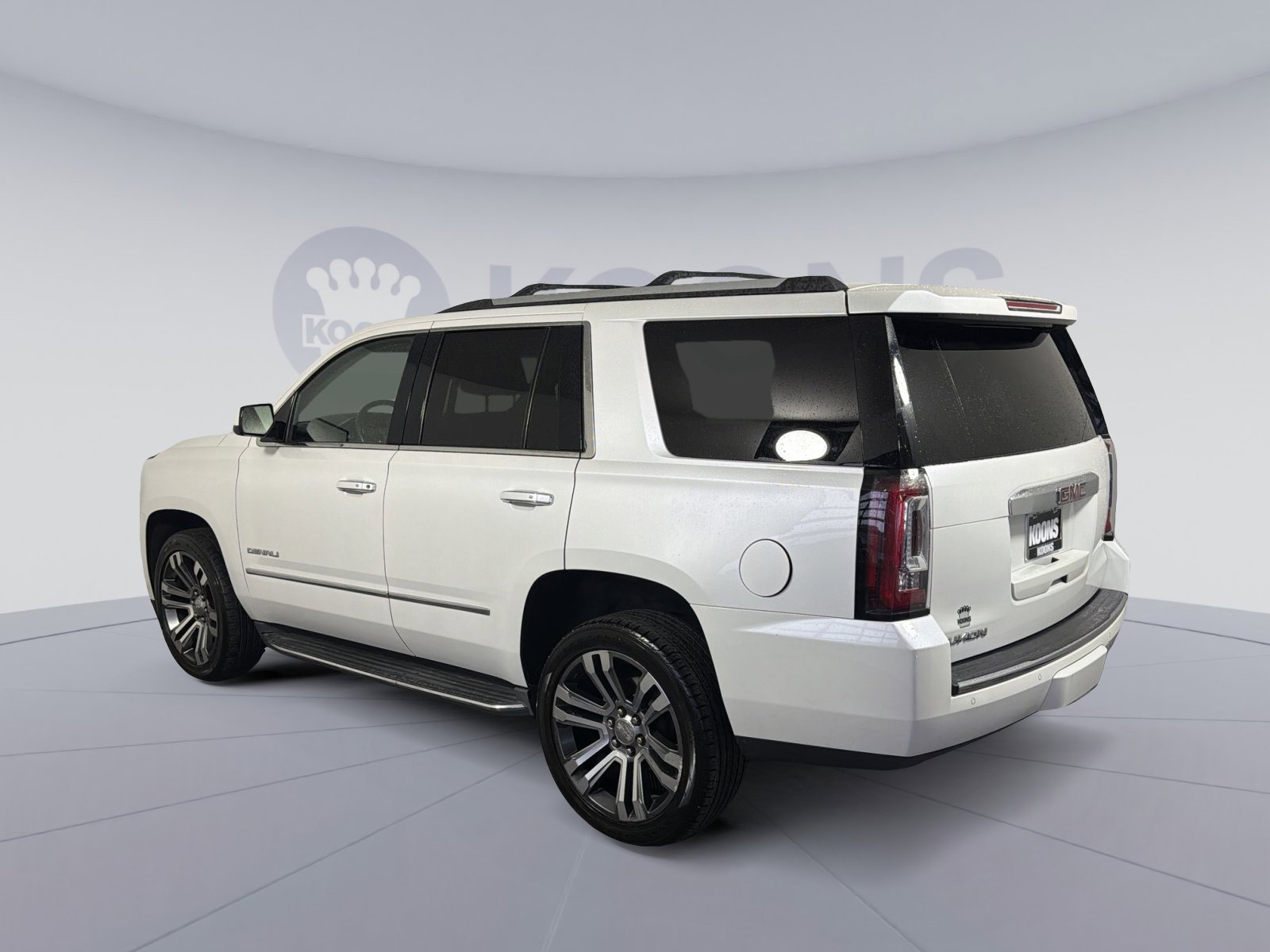 Used 2017 GMC Yukon Denali w/ Open Road Package image 4